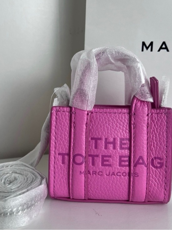 Marc Jacobs Handbags - Marc Jacobs